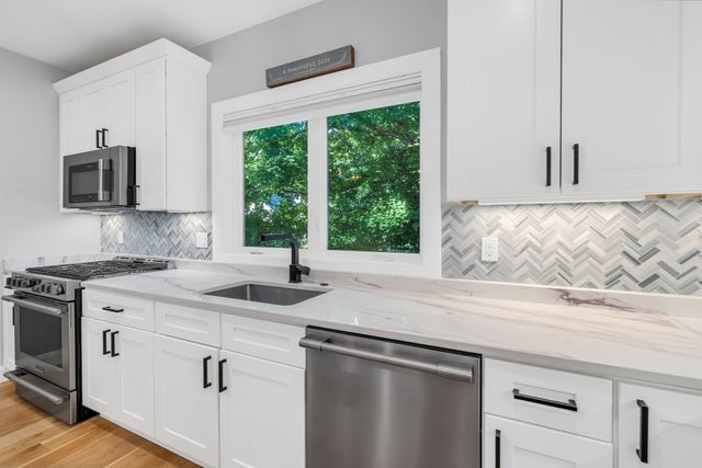 49A Chestnut St 3, Wakefield, MA 01880
