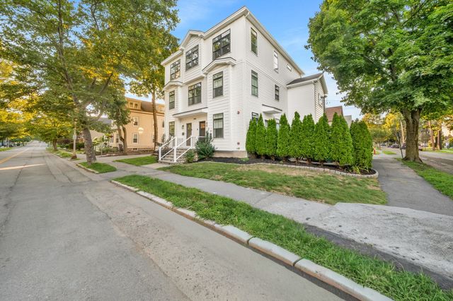 49A Chestnut St 3, Wakefield, MA 01880