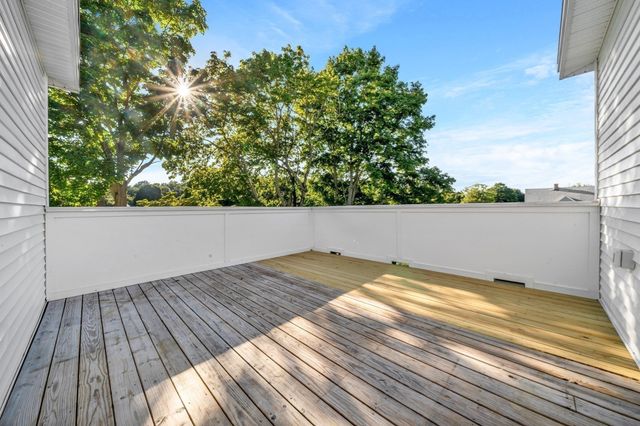 49A Chestnut St 3, Wakefield, MA 01880