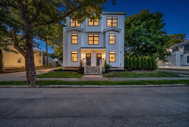 49A Chestnut St 3, Wakefield, MA 01880