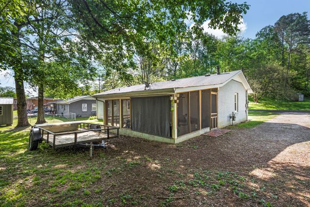 1080 Woodland Dr, Pulaski, TN 38478