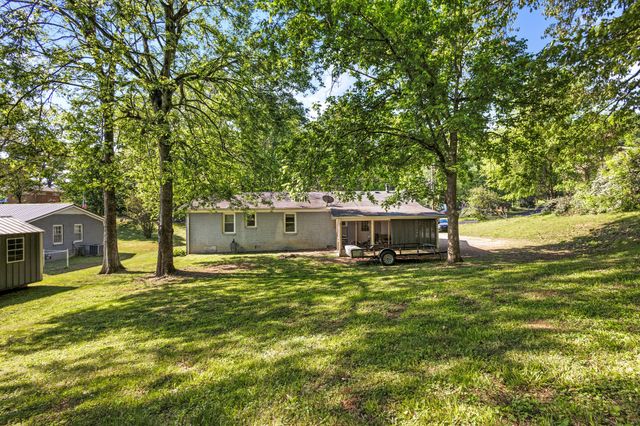 1080 Woodland Dr, Pulaski, TN 38478