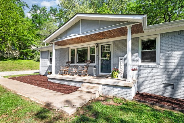 1080 Woodland Dr, Pulaski, TN 38478