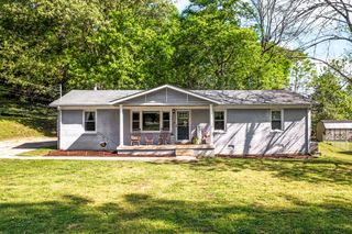 1080 Woodland Dr, Pulaski, TN 38478