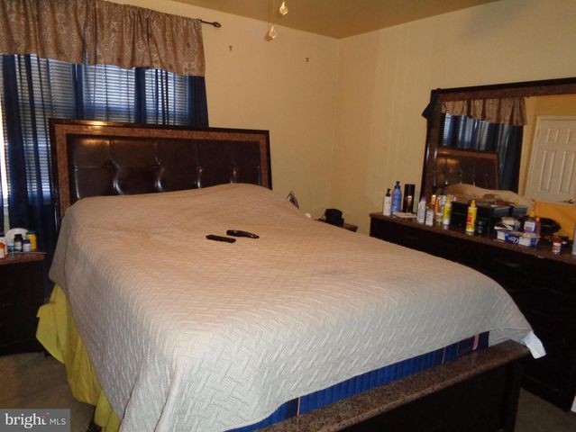 320 E CLAREMONT RD, Philadelphia, PA 19120