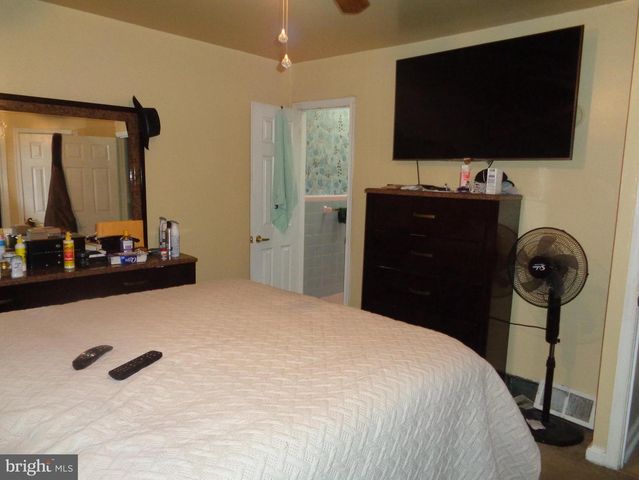 320 E CLAREMONT RD, Philadelphia, PA 19120