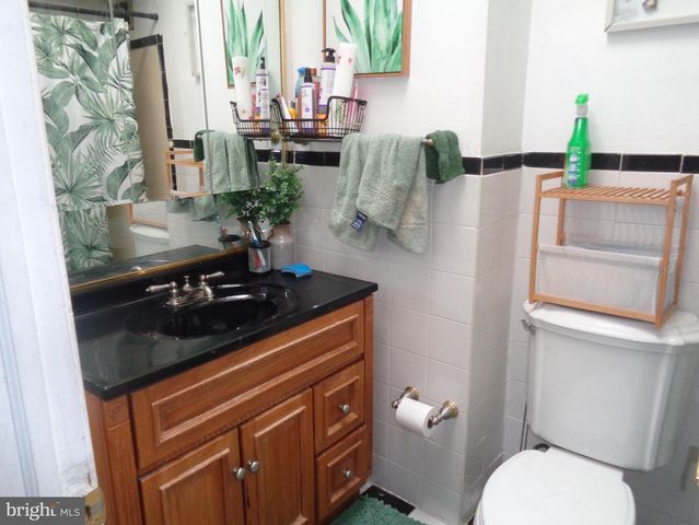 320 E CLAREMONT RD, Philadelphia, PA 19120