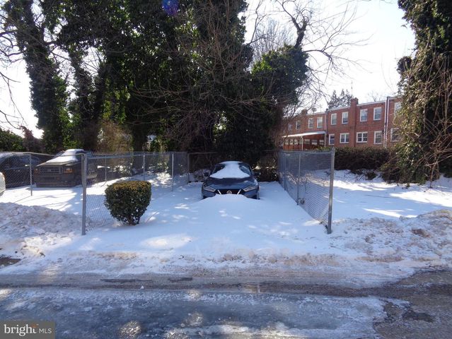 320 E CLAREMONT RD, Philadelphia, PA 19120