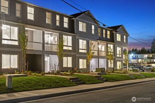 7025 Rainier Drive #G, Everett, WA 98203