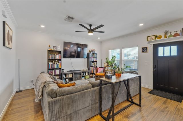 3018 Washington St, Corpus Christi, TX 78405