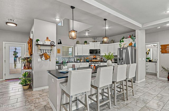620 David Ortiz Street, Socorro, TX 79927