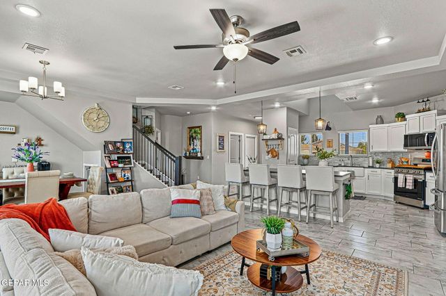 620 David Ortiz Street, Socorro, TX 79927