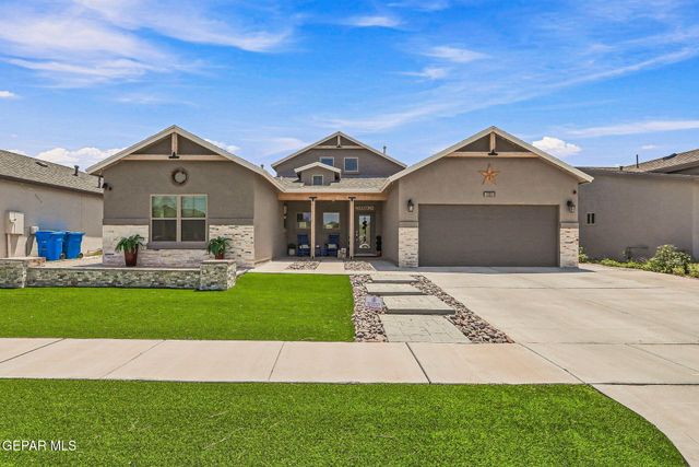 620 David Ortiz Street, Socorro, TX 79927