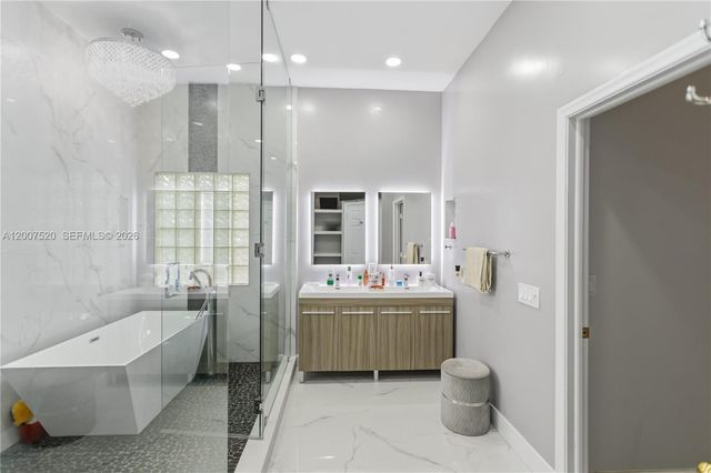 12343 NW 19th St, Plantation, FL 33323