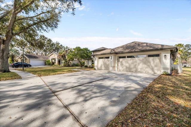 16506 LONGLEAT DRIVE, Lutz, FL 33549