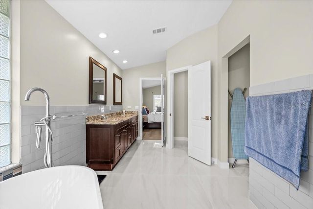 16506 LONGLEAT DRIVE, Lutz, FL 33549