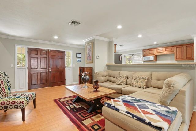 200 CROOKED OAK COURT, Longwood, FL 32779