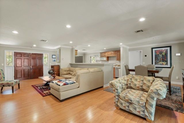 200 CROOKED OAK COURT, Longwood, FL 32779