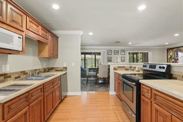 200 CROOKED OAK COURT, Longwood, FL 32779