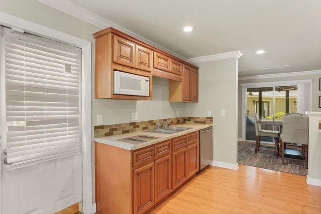 200 CROOKED OAK COURT, Longwood, FL 32779