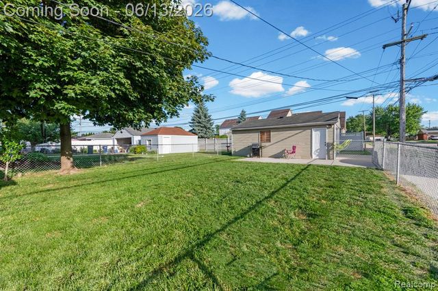 893 Ford Boulevard, Lincoln Park, MI 48146