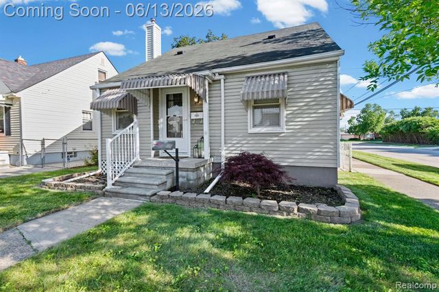 893 Ford Boulevard, Lincoln Park, MI 48146