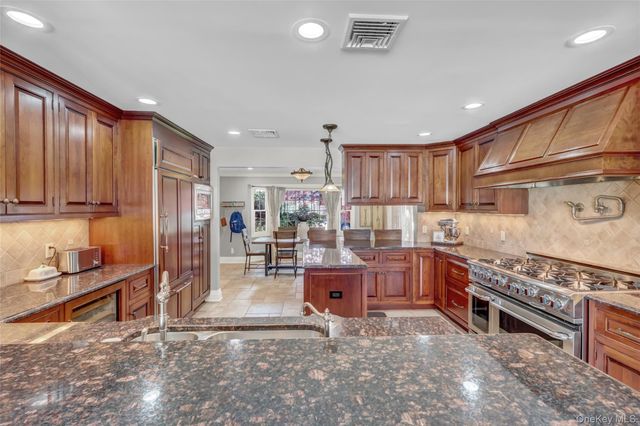 3014 Davis Place, Oceanside, NY 11572