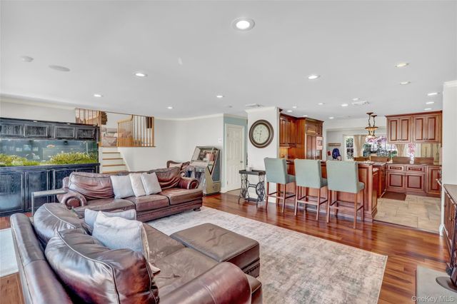 3014 Davis Place, Oceanside, NY 11572