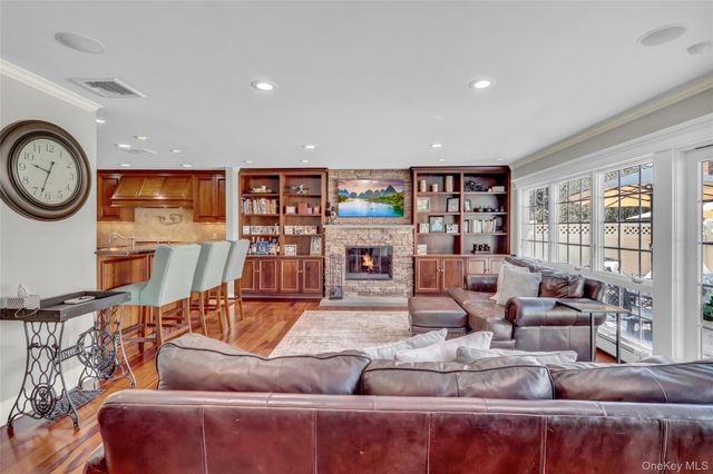 3014 Davis Place, Oceanside, NY 11572