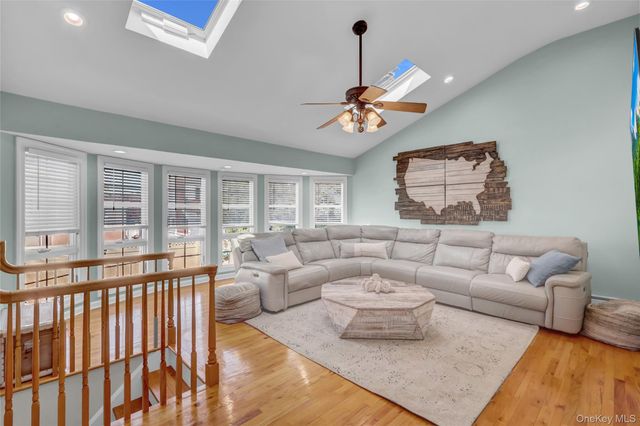 3014 Davis Place, Oceanside, NY 11572
