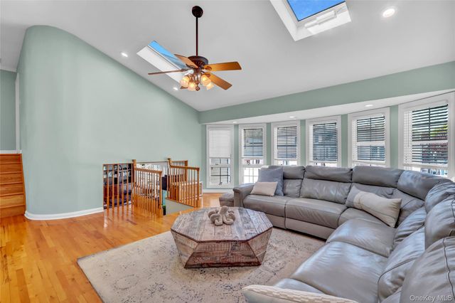 3014 Davis Place, Oceanside, NY 11572
