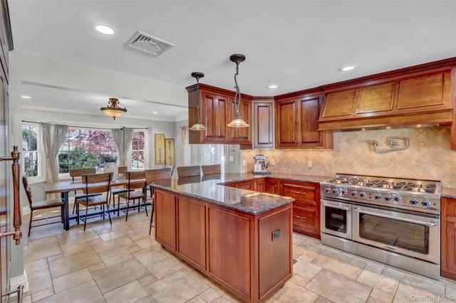 3014 Davis Place, Oceanside, NY 11572