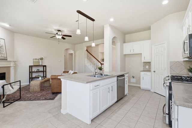 559 Reed Drive, Fate, TX 75087