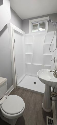 26 Ridgewood Street, Waterbury, CT 06710