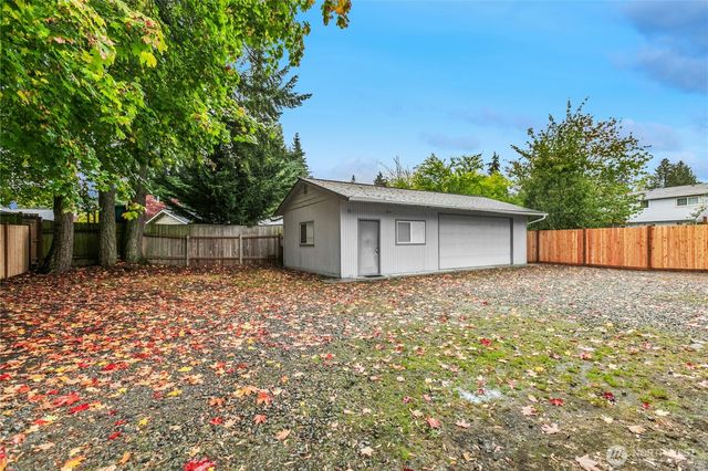 15914 52nd Avenue W, Edmonds, WA 98026