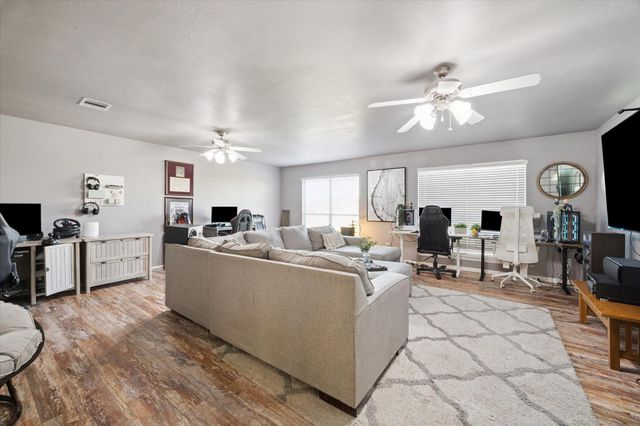 394 Hyland Lane, League City, TX 77573