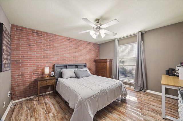 394 Hyland Lane, League City, TX 77573