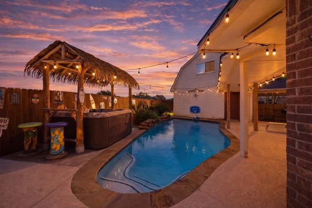 394 Hyland Lane, League City, TX 77573