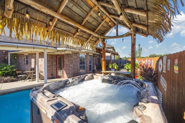 394 Hyland Lane, League City, TX 77573