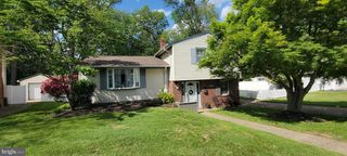 639 CHARETTE ROAD, Philadelphia, PA 19115