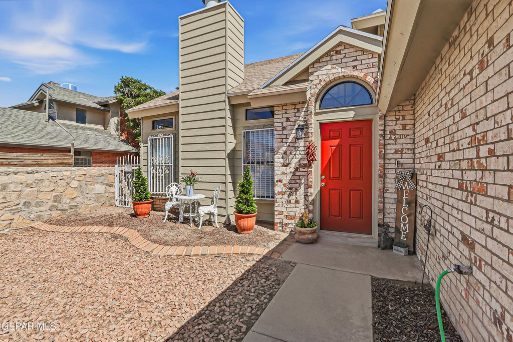 1468 GENE TORRES Drive, El Paso, TX 79936