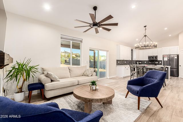 990 N Muleshoe Road, Apache Junction, AZ 85119