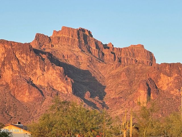 990 N Muleshoe Road, Apache Junction, AZ 85119