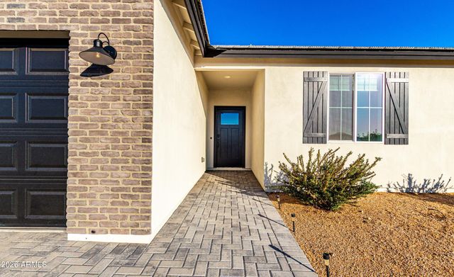 990 N Muleshoe Road, Apache Junction, AZ 85119