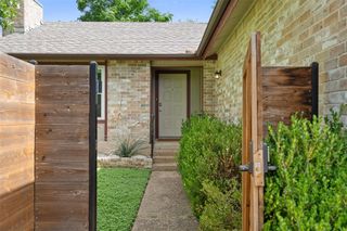 7501 Lakewood DR, Austin, TX 78750