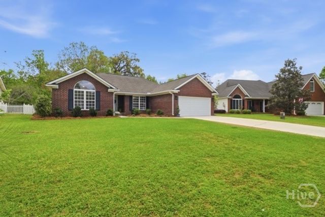 372 Belle Grove Circle, Richmond Hill, GA 31324
