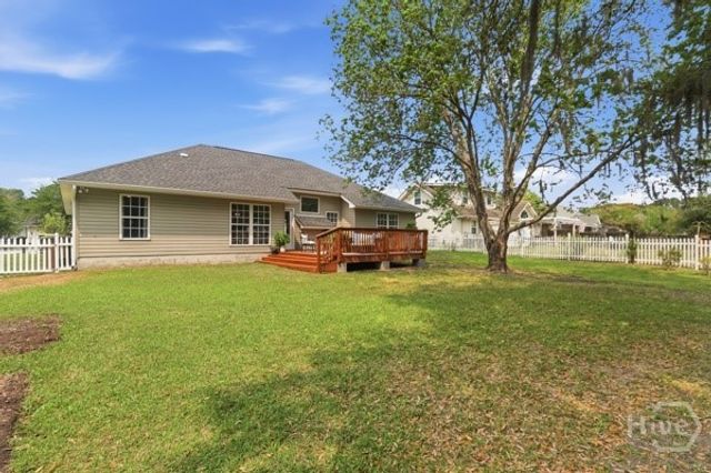 372 Belle Grove Circle, Richmond Hill, GA 31324