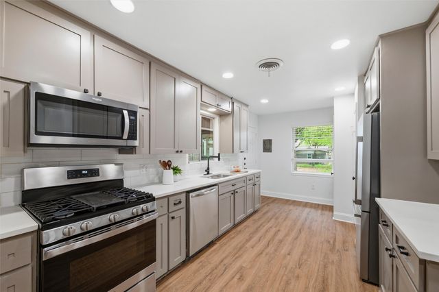 5101 Rector Avenue, Fort Worth, TX 76133