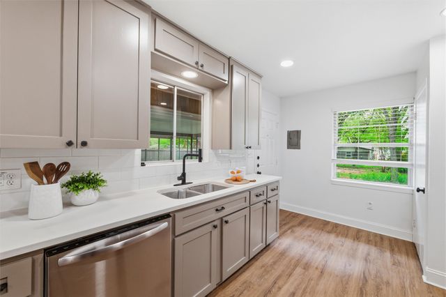 5101 Rector Avenue, Fort Worth, TX 76133