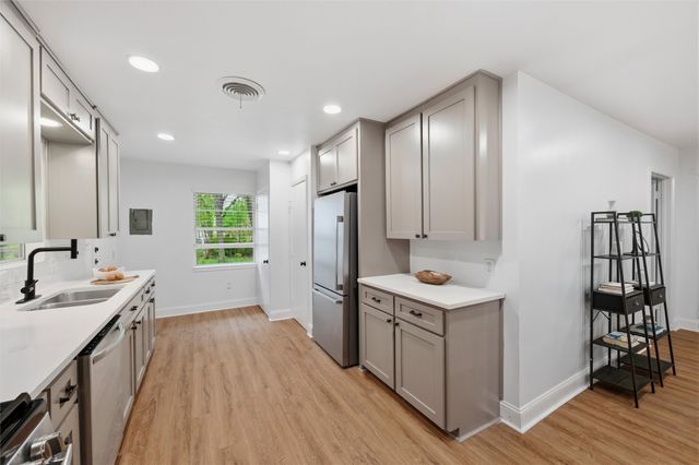 5101 Rector Avenue, Fort Worth, TX 76133